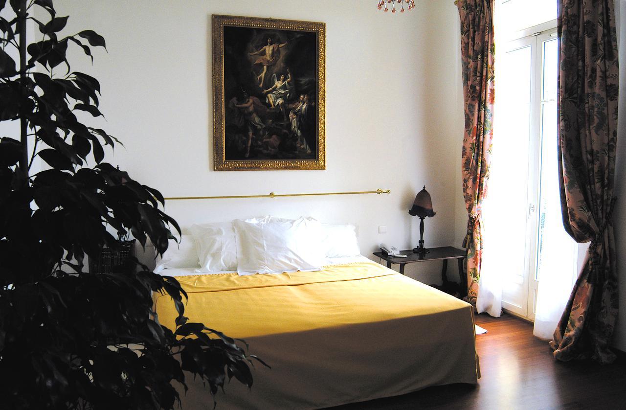 Grand Hotel Des Ambassadeurs Menton Eksteriør bilde